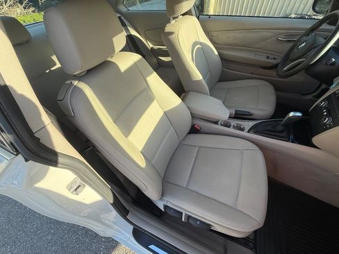 Used 2010 BMW 128i Coupe image 19