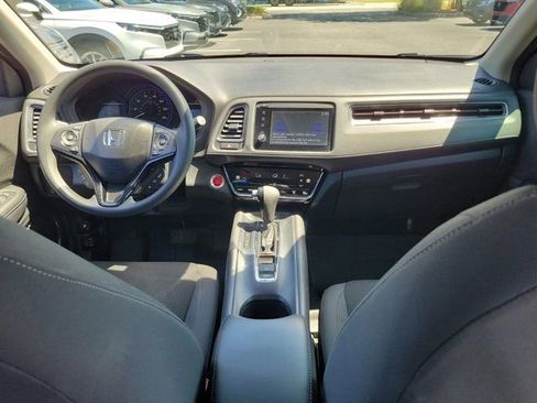 Used 2022 Honda HR-V EX image 2
