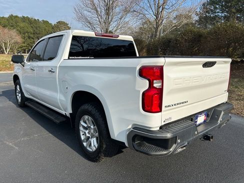 Certified 2022 Chevrolet Silverado 1500 LTZ w/ Z71 Off-Road Package image 22