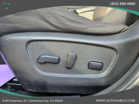 Used 2019 Nissan Rogue SV AWD/4WD image 22