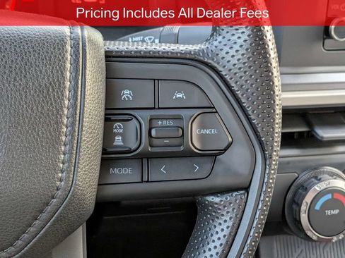 Certified 2025 Toyota Tacoma SR5 AWD/4WD image 27