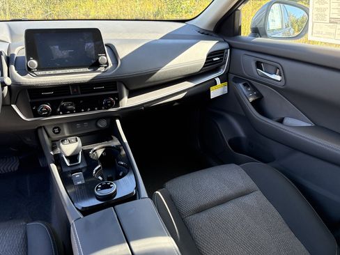 New 2026 Nissan Rogue SV w/ Cold Weather Package image 19