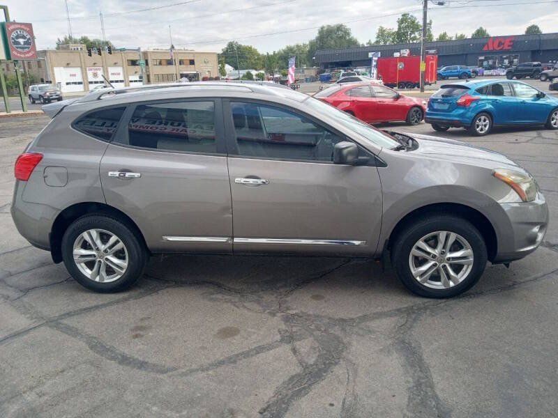 Used 2015 Nissan Rogue S w/ Convenience Package AWD/4WD image 7