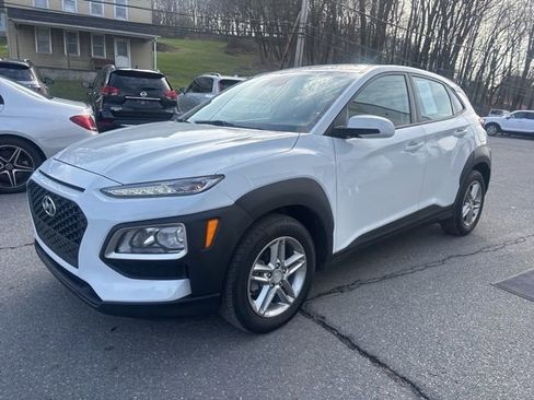Used 2019 Hyundai Kona SE w/ Cargo Package image 3