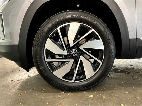 New 2026 Volkswagen Atlas SEL image 14