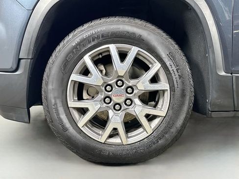 Used 2020 GMC Acadia SLT image 35