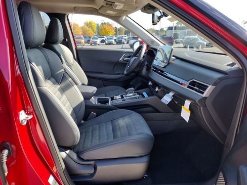 New 2025 Mitsubishi Outlander SE AWD/4WD image 12