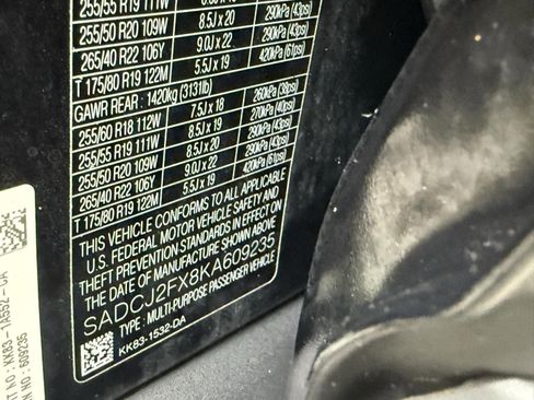 Used 2019 Jaguar F-PACE Premium image 45