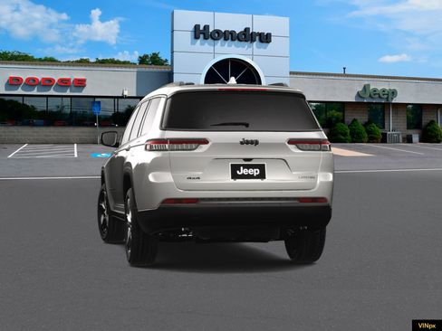 New 2025 Jeep Grand Cherokee L Limited w/ Black Appearance Package image 13