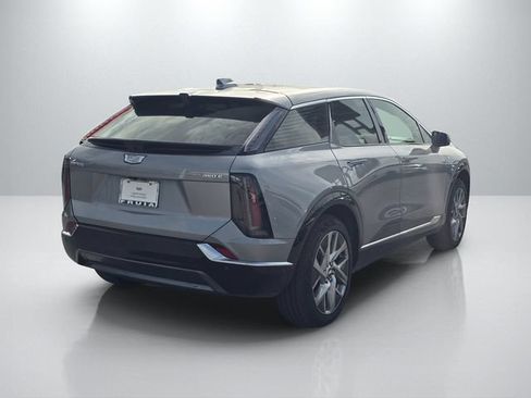 Used 2026 Cadillac Optiq Luxury 1 RWD image 5