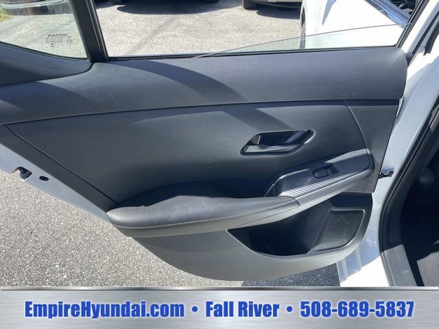 Used 2024 Nissan Sentra SV FWD image 16
