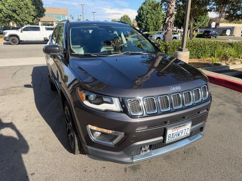 Used 2018 Jeep Compass Limited w/ Navigation Group AWD/4WD image 2