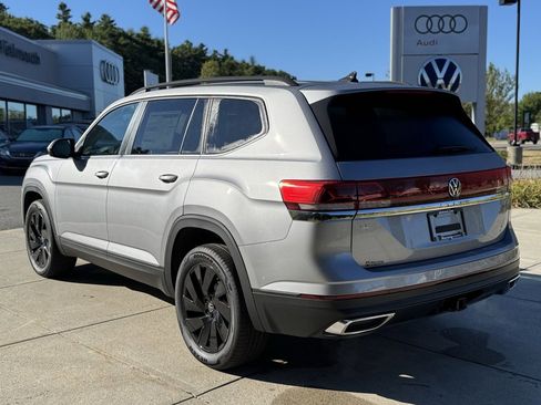 New 2026 Volkswagen Atlas SE image 12