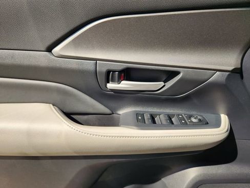 New 2026 Toyota Grand Highlander XLE image 19