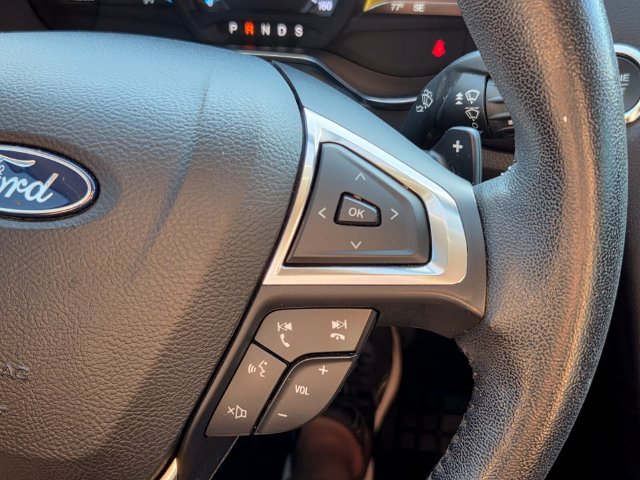 Used 2018 Ford Fusion SE w/ Fusion SE Technology Package FWD image 20