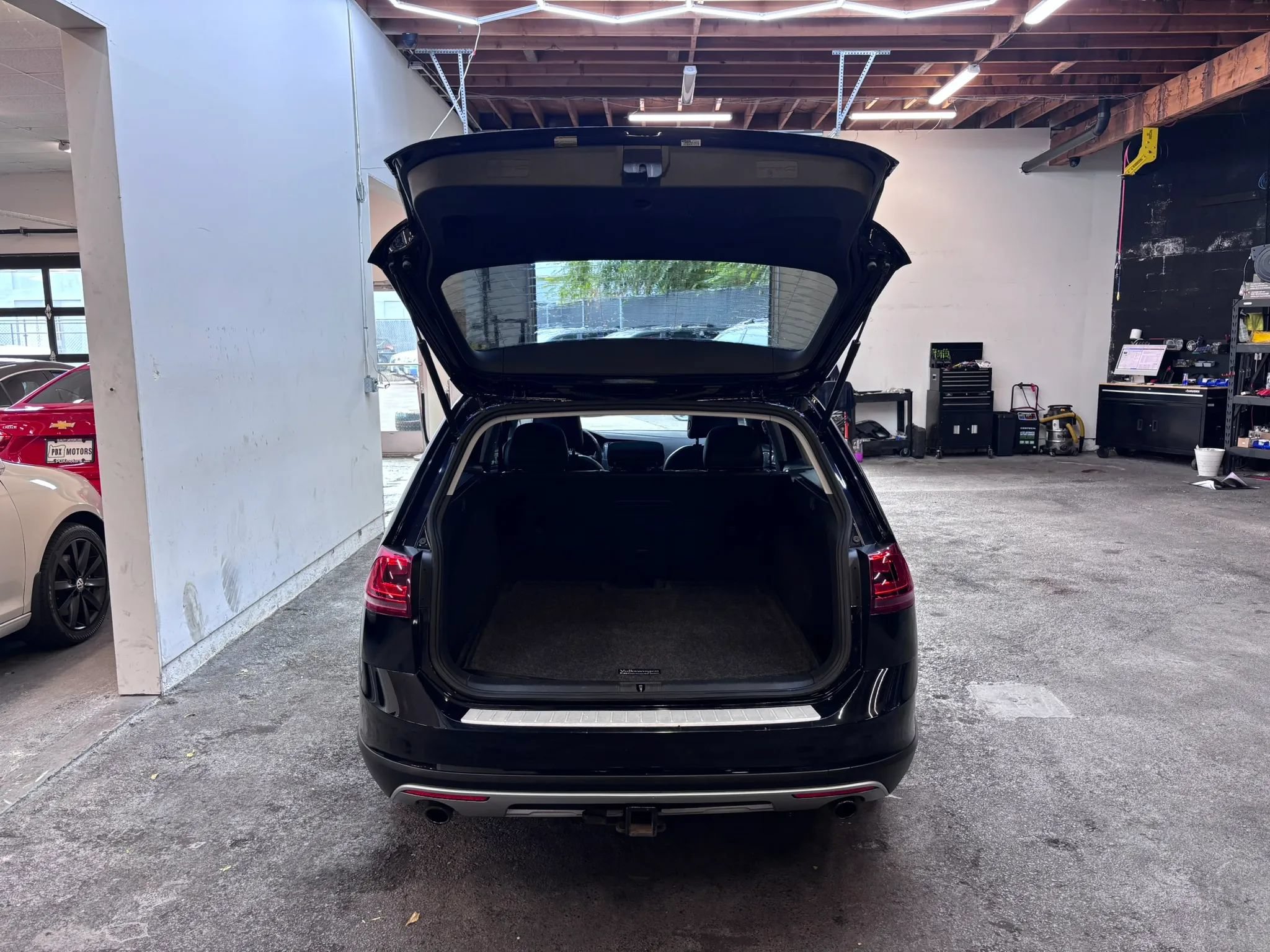 Used 2017 Volkswagen Golf Alltrack SEL AWD/4WD image 22