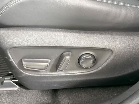 Used 2024 Toyota RAV4 XLE Premium FWD image 29