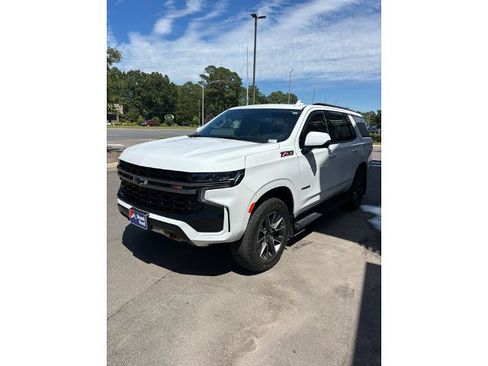 Used 2022 Chevrolet Tahoe Z71 w/ Luxury Package AWD/4WD image 1