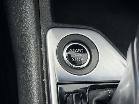 Used 2025 Nissan Sentra SV FWD image 24