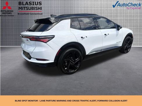Used 2024 Chevrolet Equinox EV RS FWD image 6
