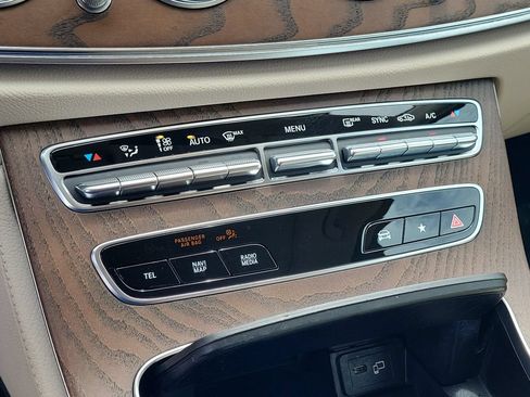 Used 2021 Mercedes-Benz E 350 4MATIC Sedan w/ Premium Package image 25
