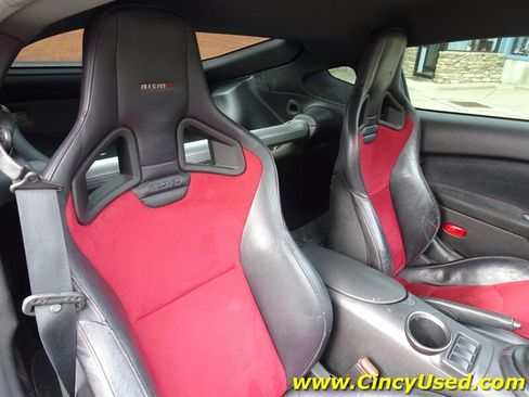Used 2016 Nissan 370Z NISMO RWD image 14