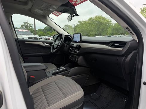 Used 2021 Ford Escape SE w/ Convenience Package FWD image 30
