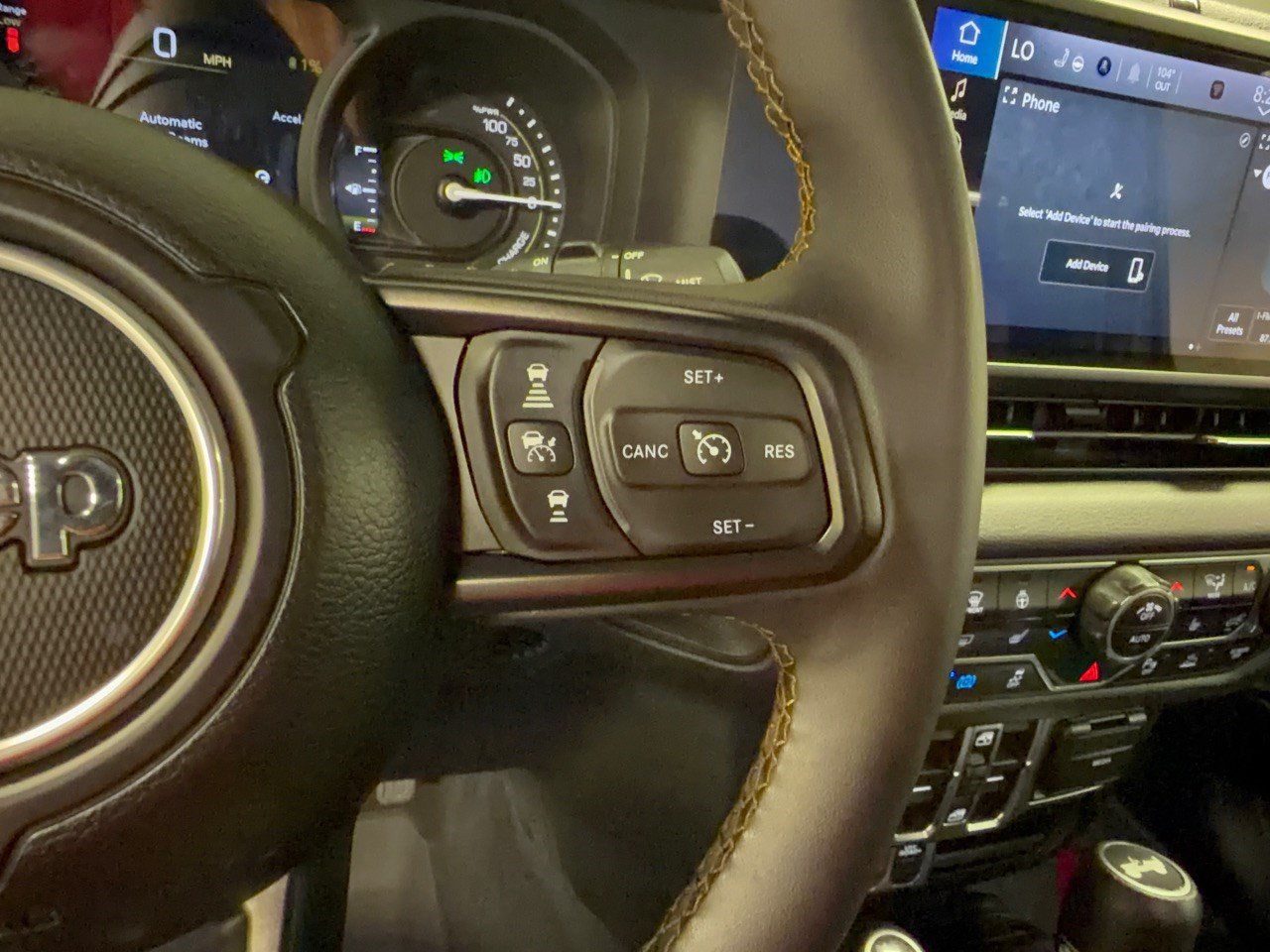 Used 2024 Jeep Wrangler Unlimited AWD/4WD image 19