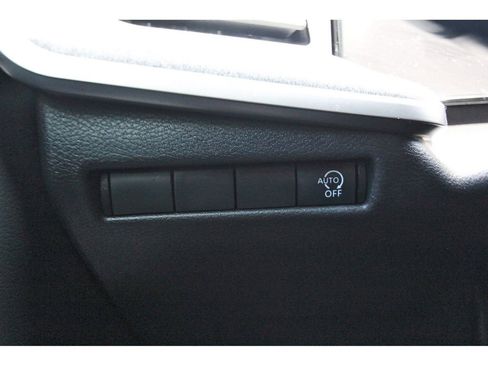 Used 2025 Nissan Kicks SV w/ Charging Package FWD image 17