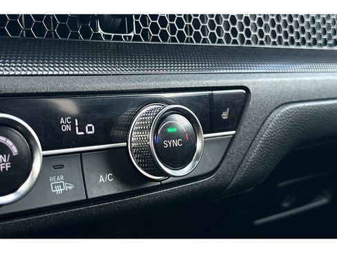 Used 2025 Honda CR-V Sport-L image 31