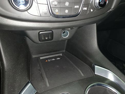Used 2023 Chevrolet Traverse LT w/ LPO, Floor Liner Package AWD/4WD image 56