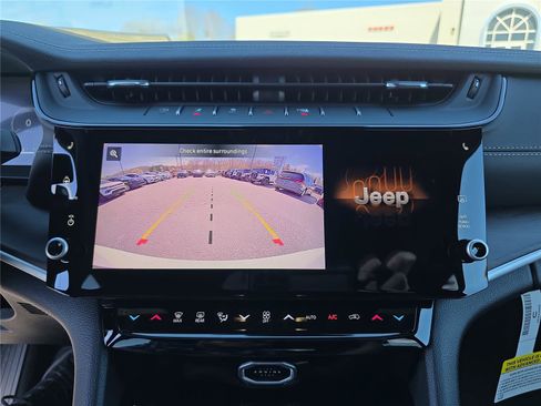 New 2026 Jeep Grand Cherokee Altitude AWD/4WD image 28