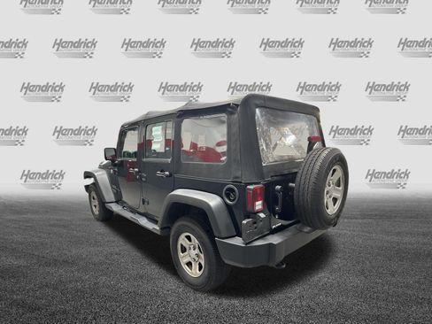 Used 2017 Jeep Wrangler Unlimited Sport w/ Connectivity Group AWD/4WD image 9
