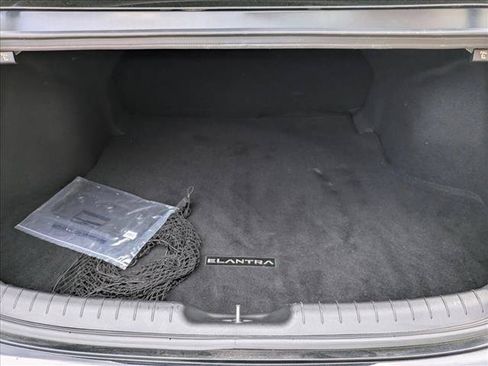 Used 2023 Hyundai Elantra SEL w/ Convenience Package FWD image 6