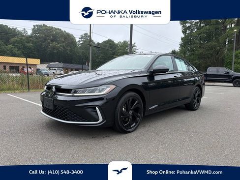 Used 2026 Volkswagen Jetta SE w/ Black Wheel Package FWD image 1