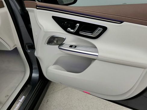 Used 2023 Mercedes-Benz EQE 350+ SUV w/ AMG Line Exterior Package image 27
