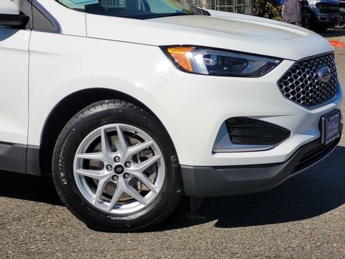 Certified 2024 Ford Edge SEL image 6