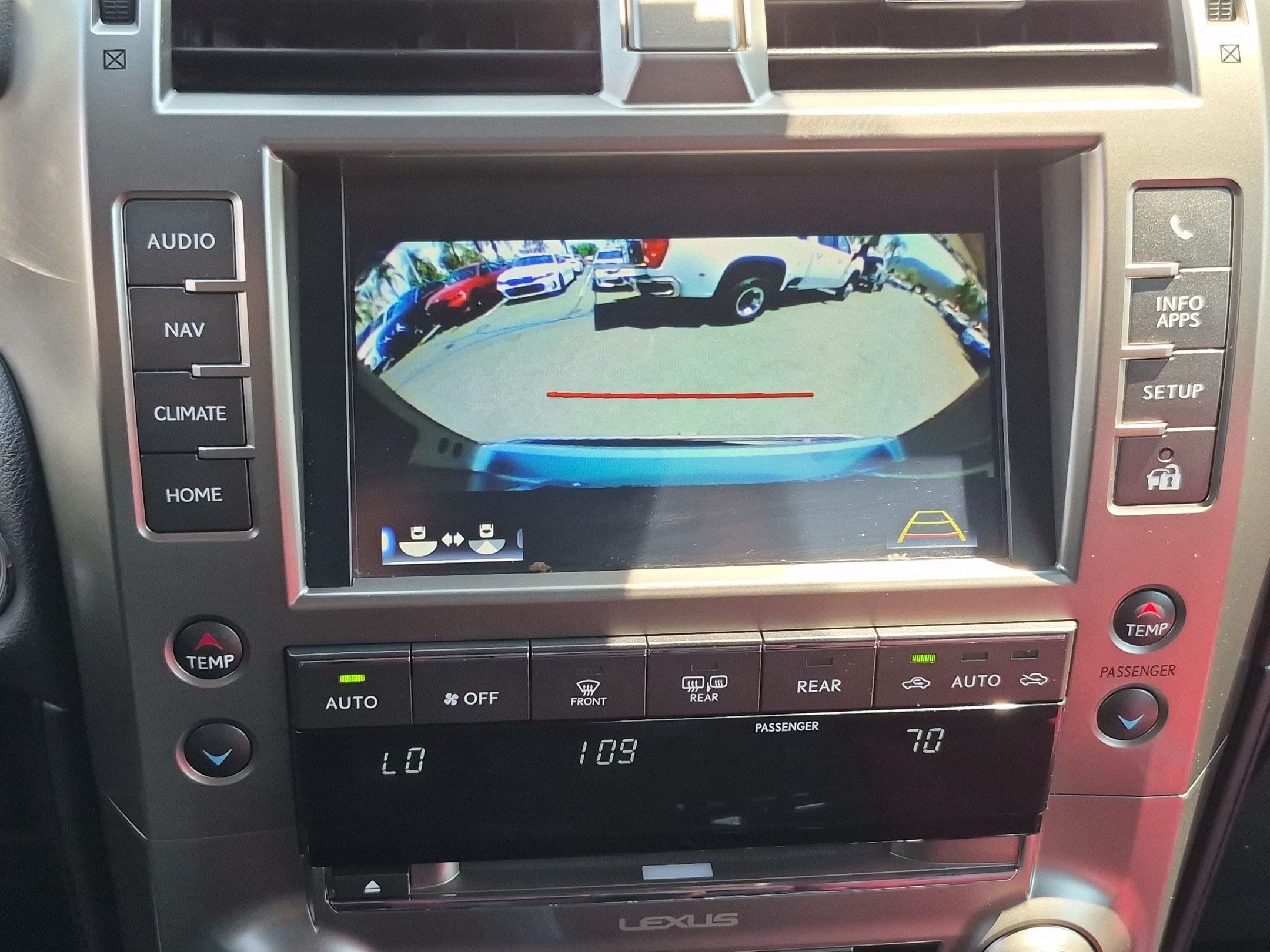 Used 2021 Lexus GX 460 Luxury w/ Sport Design Package AWD/4WD image 24