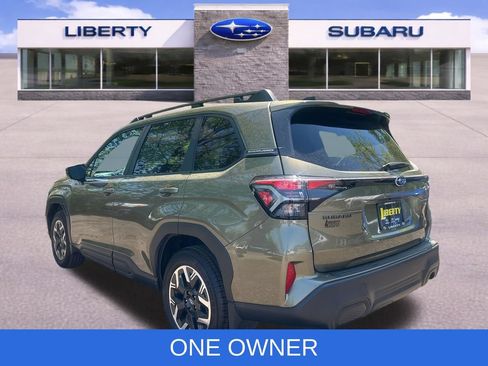 Used 2026 Subaru Forester Premium AWD/4WD image 3