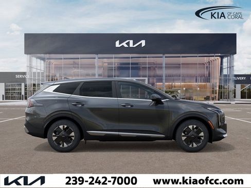 New 2026 Kia Sportage LX image 7