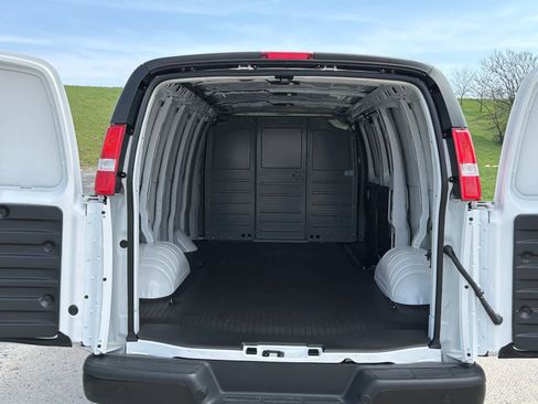 New 2025 Chevrolet Express 2500 w/ Driver Convenience Package image 8