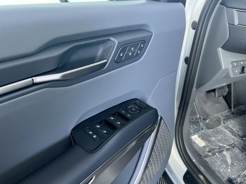 New 2026 Kia EV9 Light RWD image 16