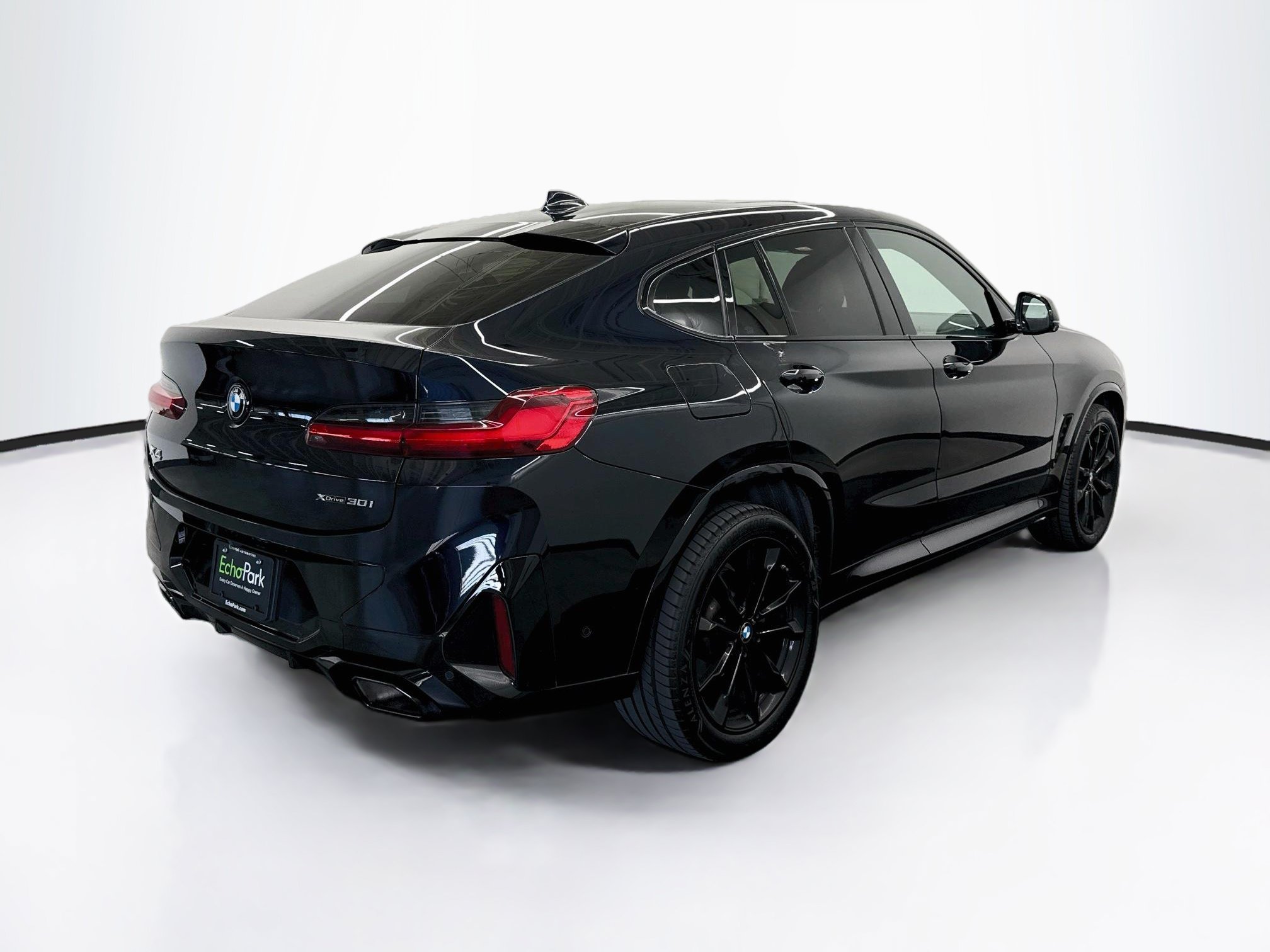 Used 2024 BMW X4 xDrive30i w/ Premium Package AWD/4WD image 9