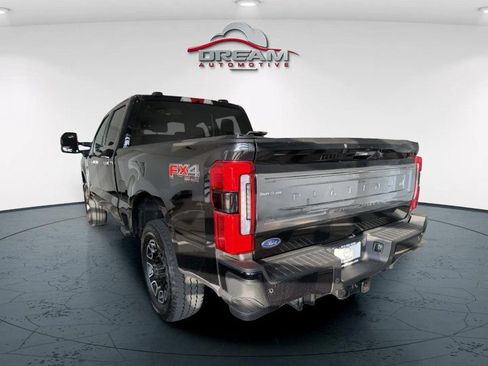 Used 2023 Ford F250 Platinum AWD/4WD image 6