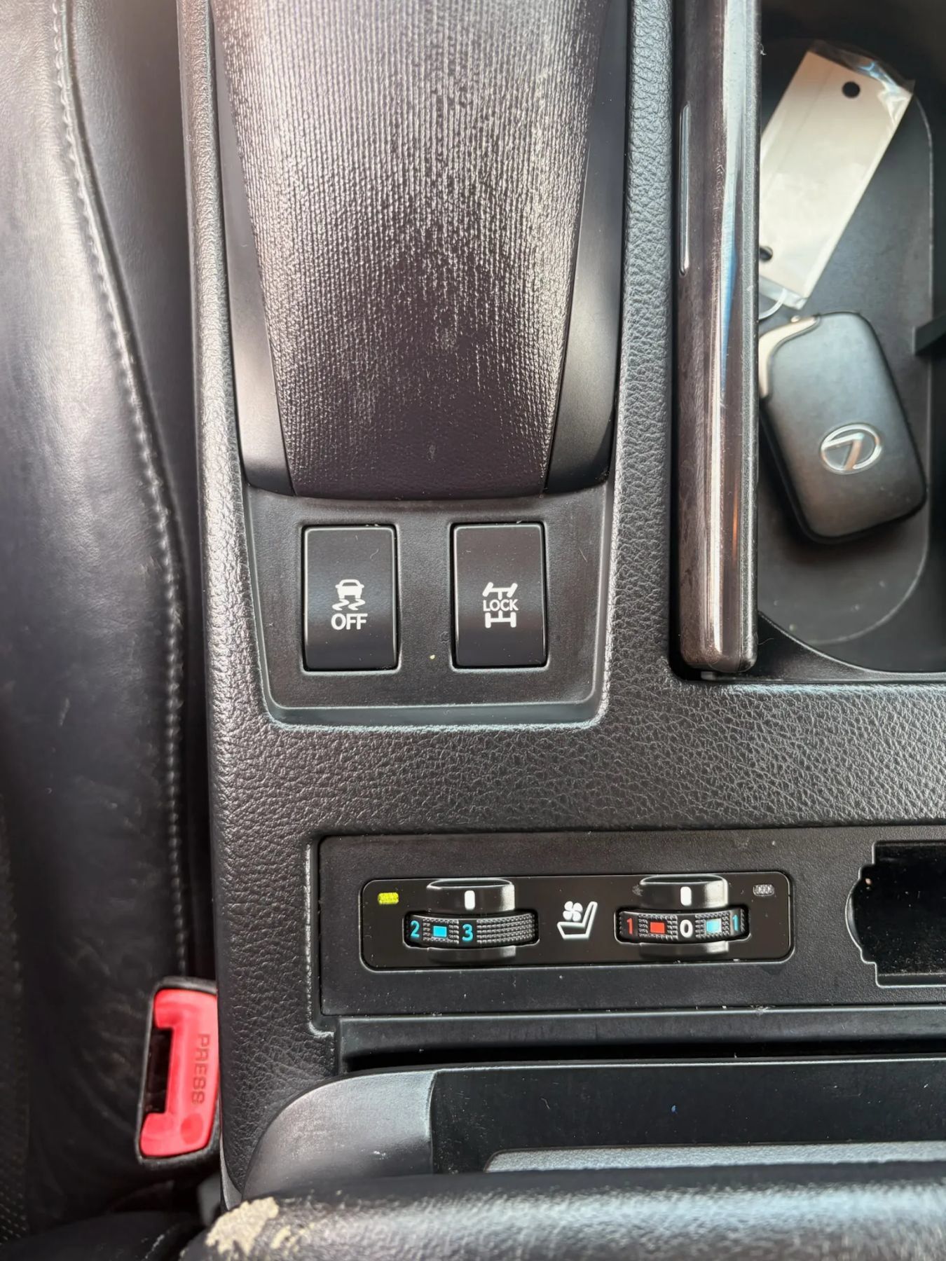 Used 2013 Lexus RX 350 AWD w/ Navigation Pkg image 22