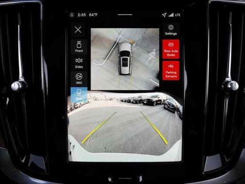 New 2026 Volvo V60 B5 Cross Country Plus w/ Climate Package image 18