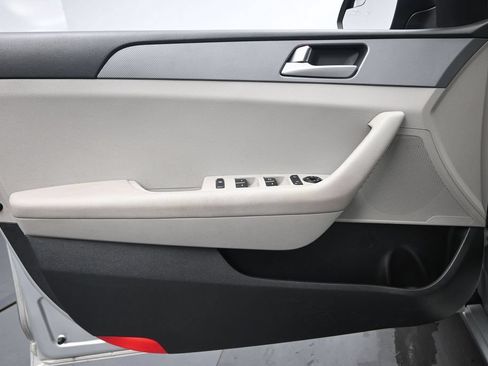 Used 2017 Hyundai Sonata SE FWD image 20