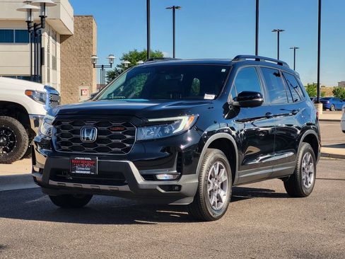 Used 2023 Honda Passport TrailSport image 7