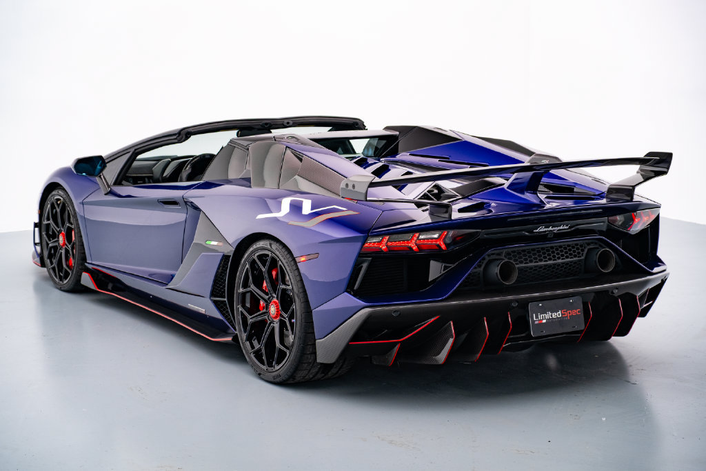 Used 2021 Lamborghini Aventador SVJ AWD/4WD image 22