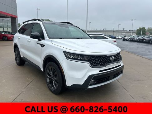 Used 2021 Kia Sorento EX w/ EX AWD X-Line Package image 4